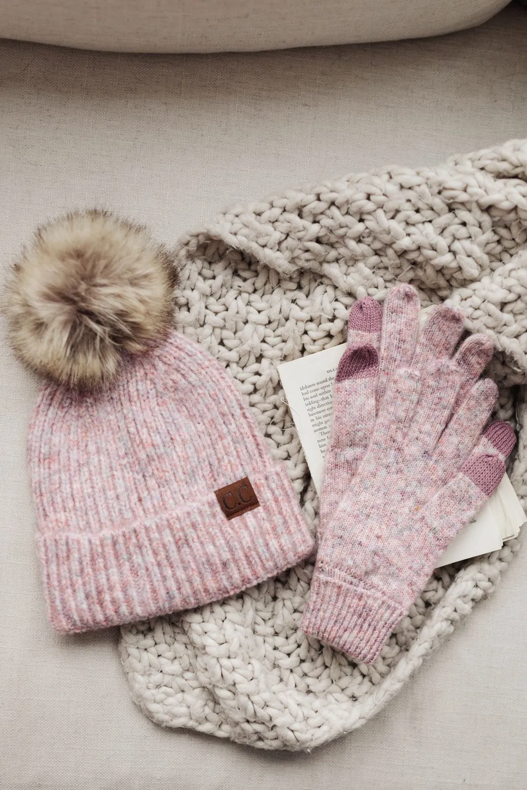 Classic Rib Beanie w/ Faux Fur Pom