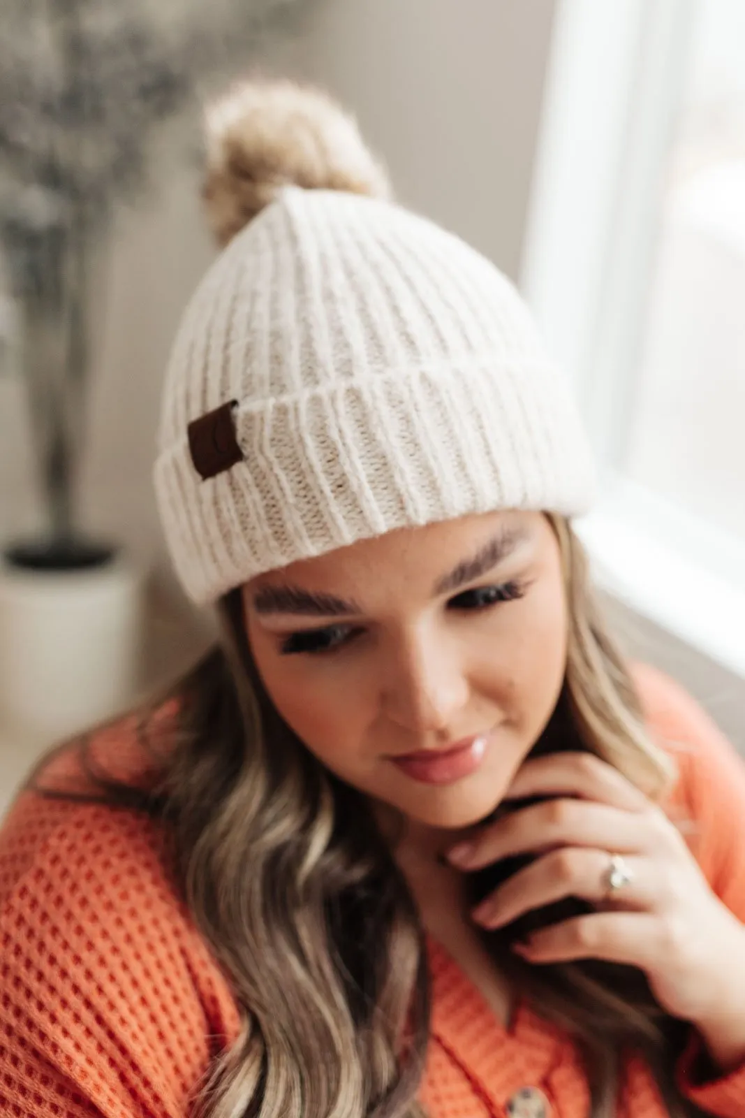 Classic Rib Beanie w/ Faux Fur Pom