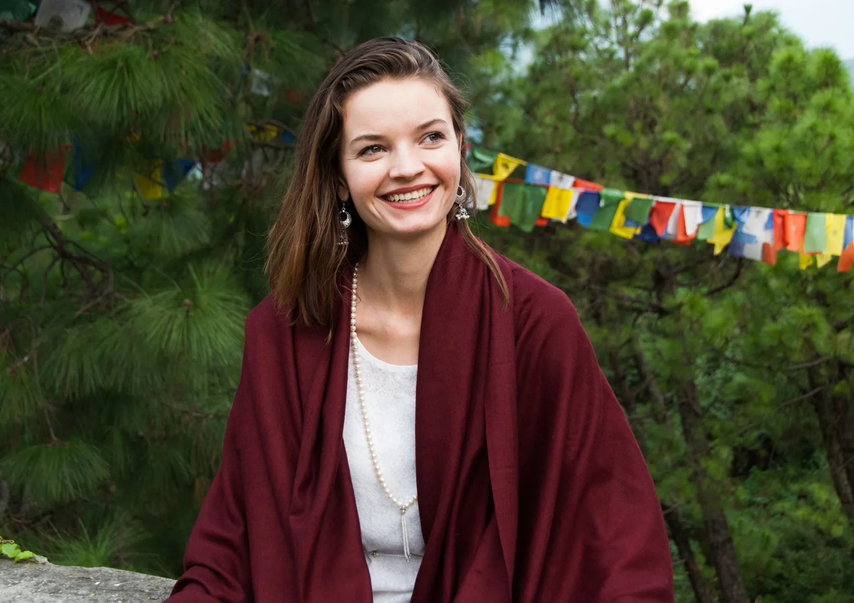 SHUNYATA - Large Merino Wool Shawl - Dark Burgundy