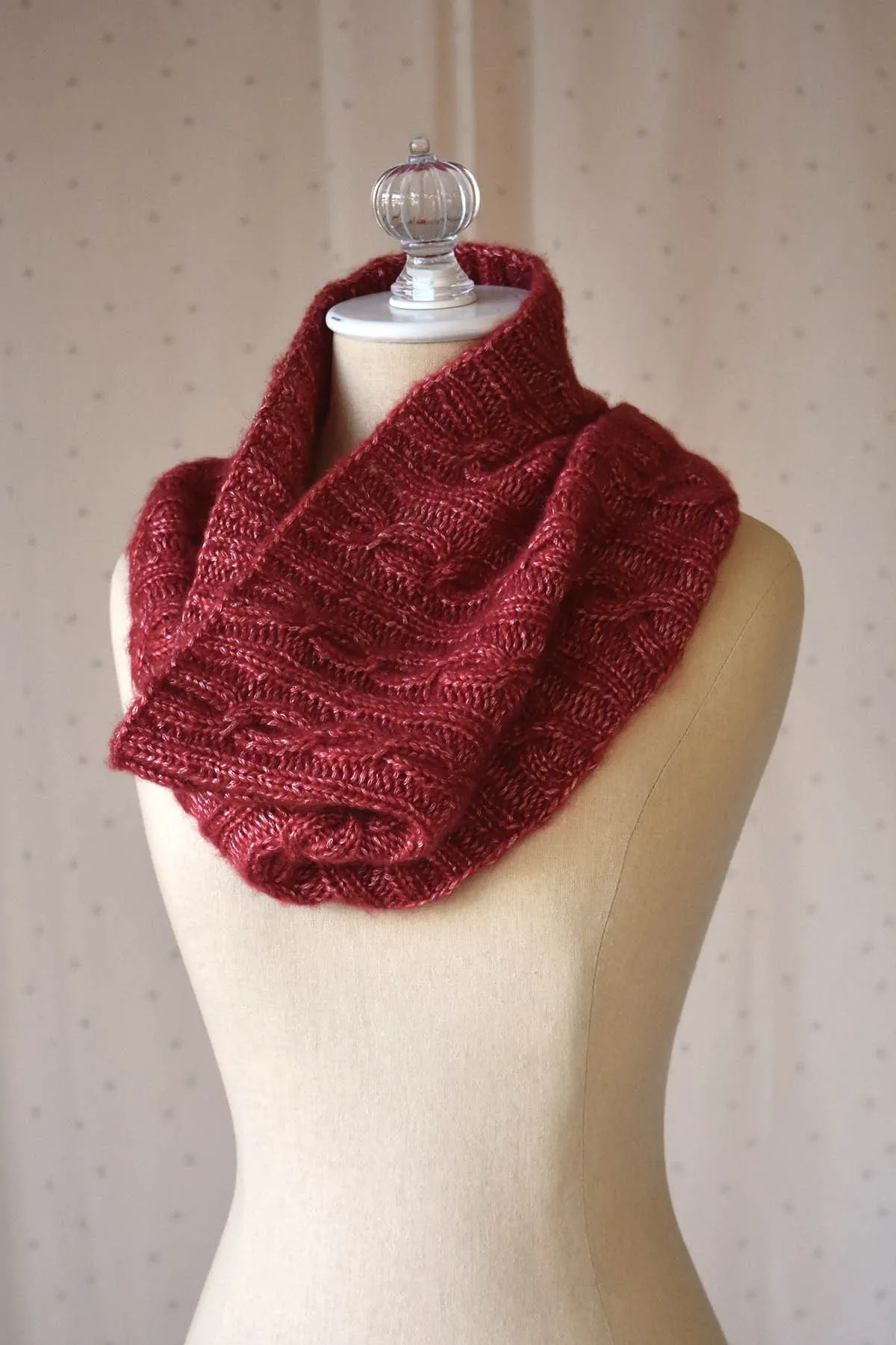 Swivel Cowl