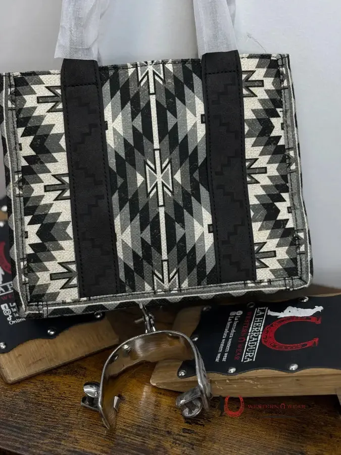 WRANGLER AZTEC BLACK BAG